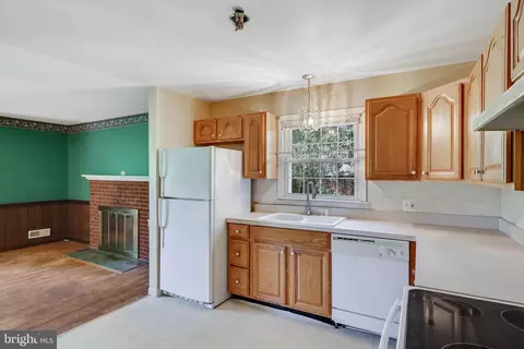 912 1st Pl, Herndon, VA 20170 photo 11
