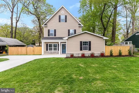 7016 Oak Ridge Rd, Falls Church, VA 22042
