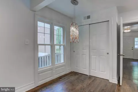 Entry Way - 6857 Saint Albans Rd, Mclean, VA 22101 photo 5 of 11