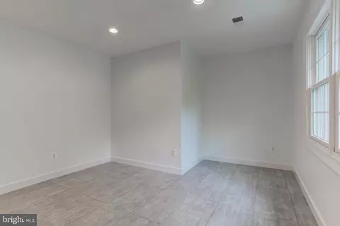 Bedroom - 6857 Saint Albans Rd, Mclean, VA 22101 photo 6 of 6