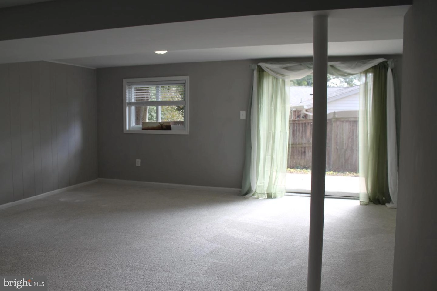 Living - 5505 Ventnor Ln, Springfield, VA 22151 photo 4 of 4
