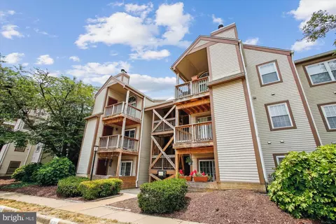 6915 Victoria Dr #E, Alexandria, VA 22310