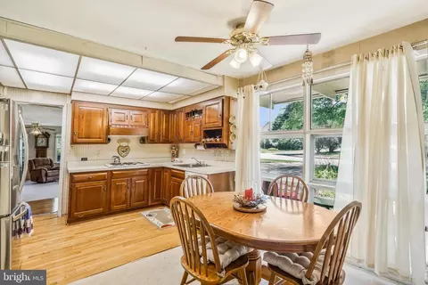 6204 Julian St, Springfield, VA 22150 photo 12