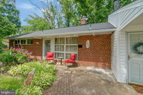 6204 Julian St, Springfield, VA 22150 photo 3