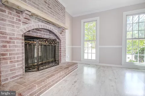 13558 Point Pleasant Dr, Chantilly, VA 20151 photo 6