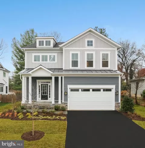 506 Cottage St SW, Vienna, VA 22180