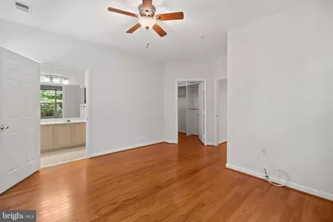 1305 E Windleaf Dr #165, Reston, VA 20194 photo 15
