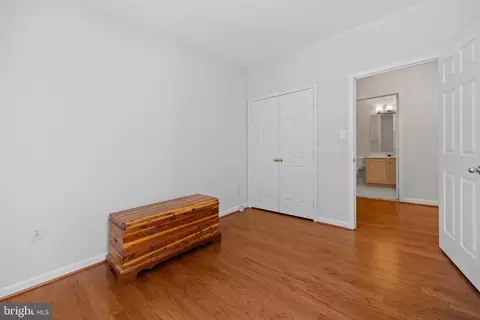 1305 E Windleaf Dr #165, Reston, VA 20194 photo 19