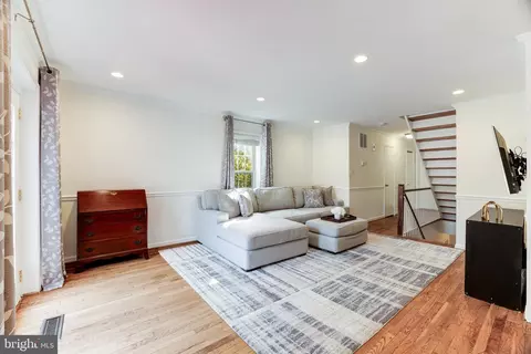 2150 Golf Course Dr, Reston, VA 20191 photo 19