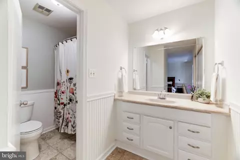 2150 Golf Course Dr, Reston, VA 20191 photo 32