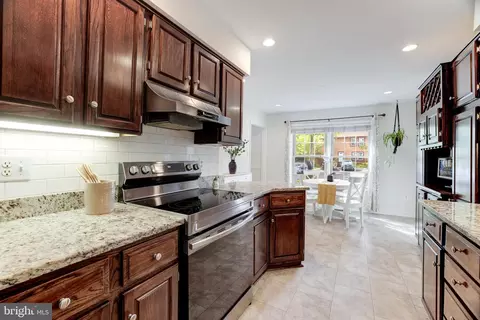 2150 Golf Course Dr, Reston, VA 20191 photo 15