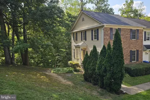 Exterior - 7340 Rolling Oak Ln, Springfield, VA 22153 photo 12 of 22