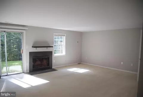 Living - 7340 Rolling Oak Ln, Springfield, VA 22153 photo 18 of 18