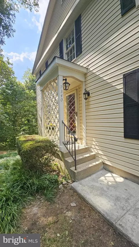 Exterior - 7340 Rolling Oak Ln, Springfield, VA 22153 photo 10 of 22