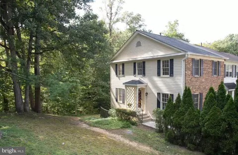 Exterior - 7340 Rolling Oak Ln, Springfield, VA 22153 photo 17 of 22
