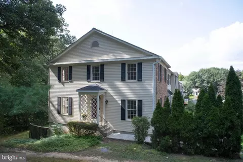 Exterior - 7340 Rolling Oak Ln, Springfield, VA 22153 photo 15 of 22