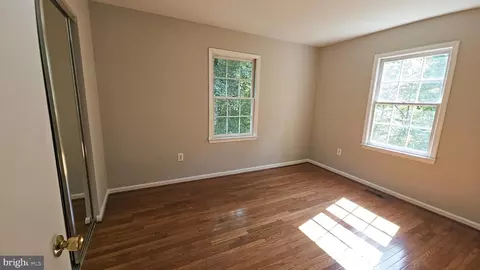 Bedroom - 7340 Rolling Oak Ln, Springfield, VA 22153 photo 2 of 10