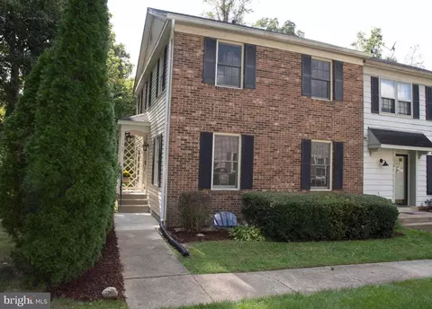Exterior - 7340 Rolling Oak Ln, Springfield, VA 22153 photo 19 of 22