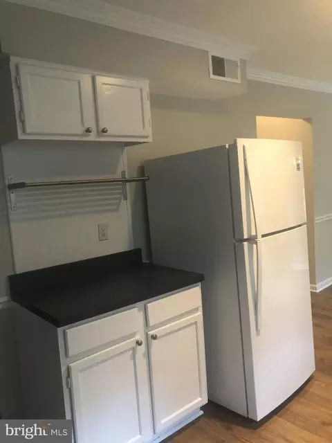 Kitchen - 7340 Rolling Oak Ln, Springfield, VA 22153 photo 2 of 3