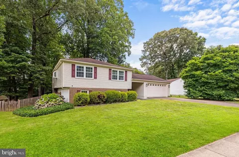 9717 Velilla Rd, Burke, VA 22015