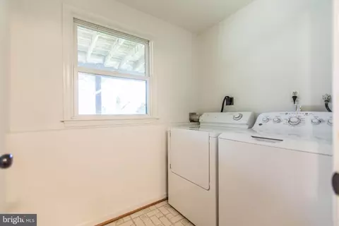 8822 Arley Dr, Springfield, VA 22153 photo 28