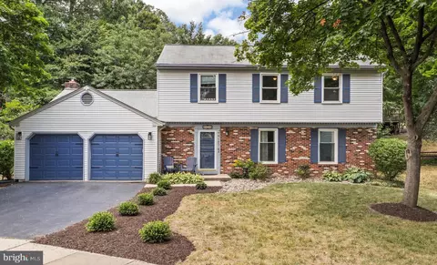 8220 Alvarado Ct, Springfield, VA 22153