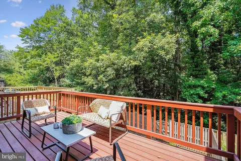 Exterior - 6507 Field Master Dr, Springfield, VA 22152 photo 3 of 7