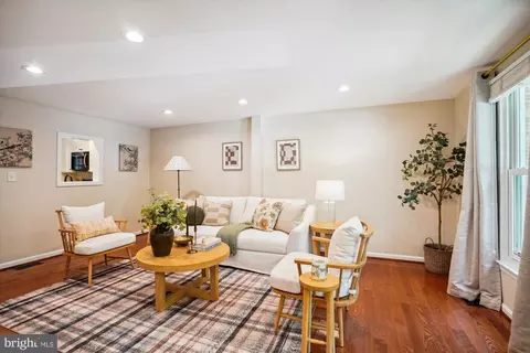 Living - 6507 Field Master Dr, Springfield, VA 22152 photo 1 of 3