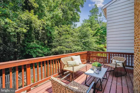 Exterior - 6507 Field Master Dr, Springfield, VA 22152 photo 2 of 7