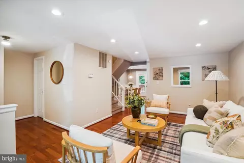Living - 6507 Field Master Dr, Springfield, VA 22152 photo 2 of 3