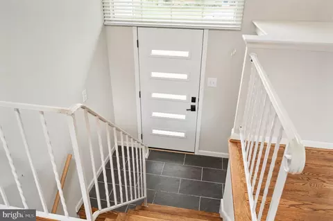6420 Rotunda Ct, Springfield, VA 22150 photo 11
