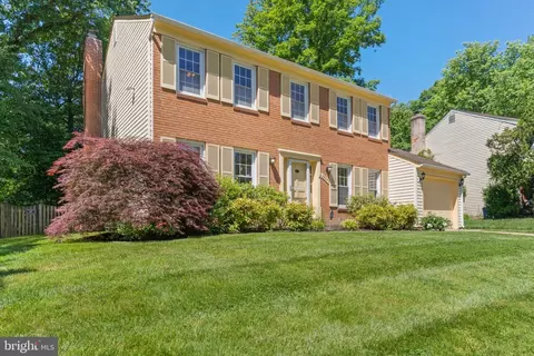 8404 Finlay Ct, Springfield, VA 22153 photo 2
