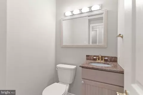 8404 Finlay Ct, Springfield, VA 22153 photo 7