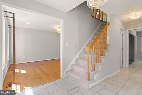 8404 Finlay Ct, Springfield, VA 22153 photo 3