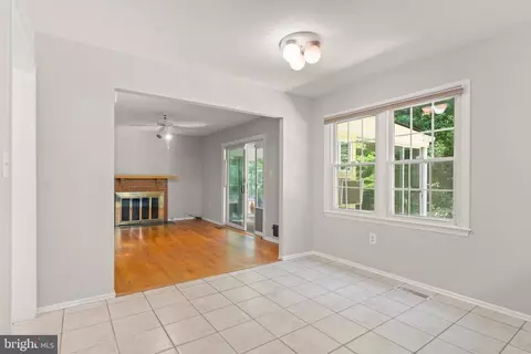 8404 Finlay Ct, Springfield, VA 22153 photo 13