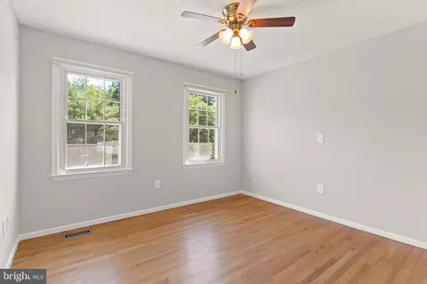 8404 Finlay Ct, Springfield, VA 22153 photo 25