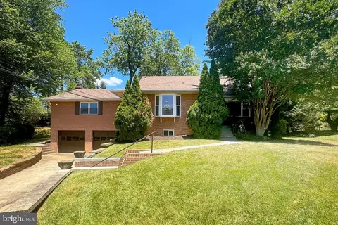1904 Lamson Pl, Mclean, VA 22101