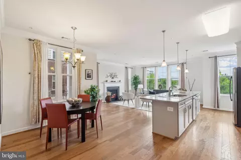 13722 Neil Armstrong Ave #201, Herndon, VA 20171