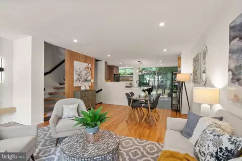 Living - 11519 Hickory Cluster, Reston, VA 20190 photo 2 of 2