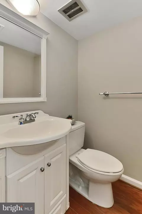 5203 Olley Ln, Burke, VA 22015 photo 38