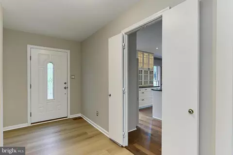 5203 Olley Ln, Burke, VA 22015 photo 7