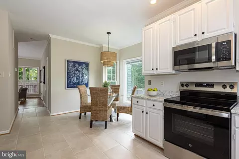 7510 Irene Ct, Springfield, VA 22153 photo 3