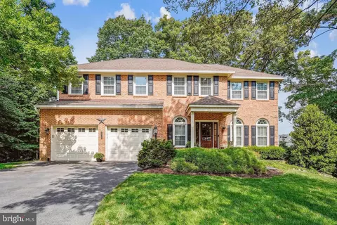 6619 Rock Lawn Dr, Clifton, VA 20124