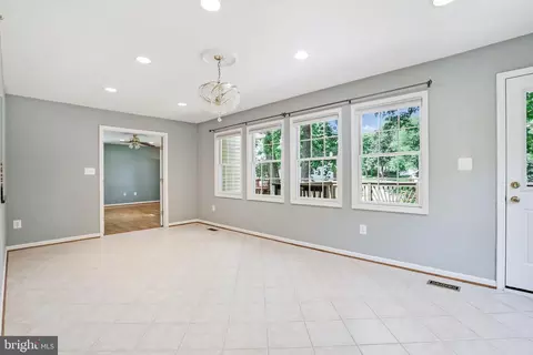 1708 Burning Tree Dr, Vienna, VA 22182 photo 28