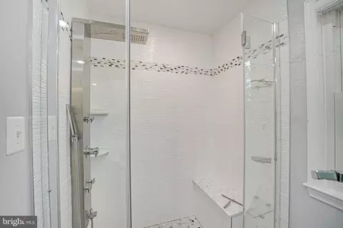 1708 Burning Tree Dr, Vienna, VA 22182 photo 45