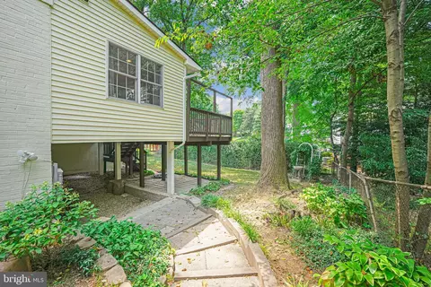 1708 Burning Tree Dr, Vienna, VA 22182 photo 55