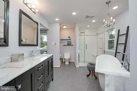 1708 Burning Tree Dr, Vienna, VA 22182 photo 43