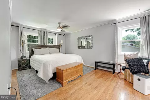 1708 Burning Tree Dr, Vienna, VA 22182 photo 40