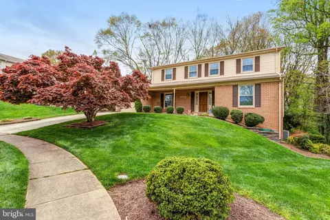 4302 Dahill Pl, Alexandria, VA 22312