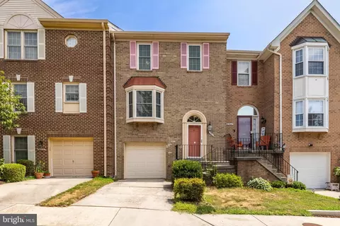 5929 Norham Dr, Alexandria, VA 22315